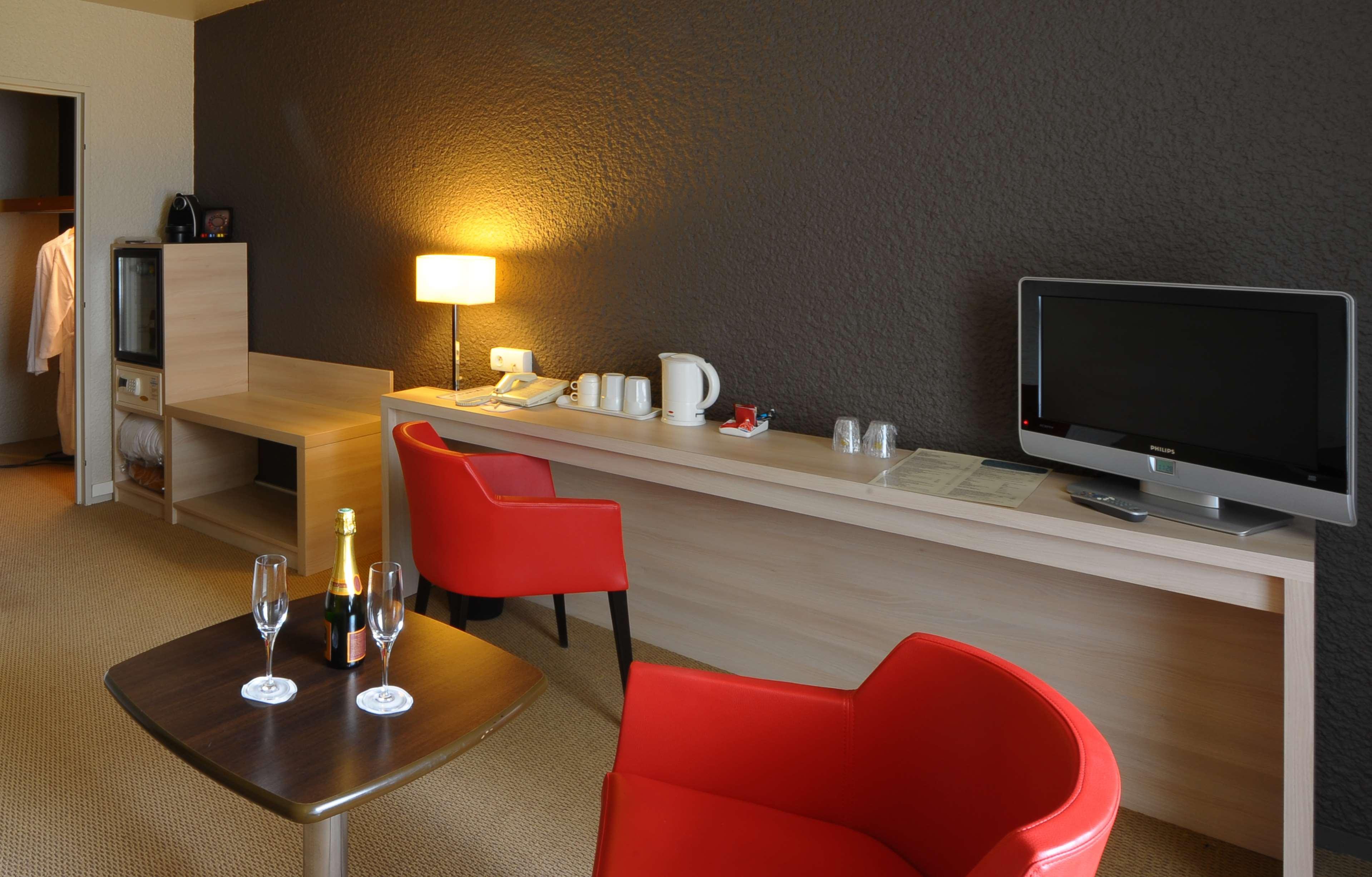 Best Western Porte Du Forez Andrezieux-Boutheon Eksteriør billede